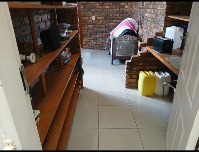 4 bed property to rent in RIDGEWAY